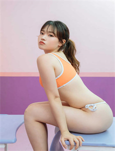 《最近直播比较火的黄台免费-处处吻全程拉丝伸舌头声》